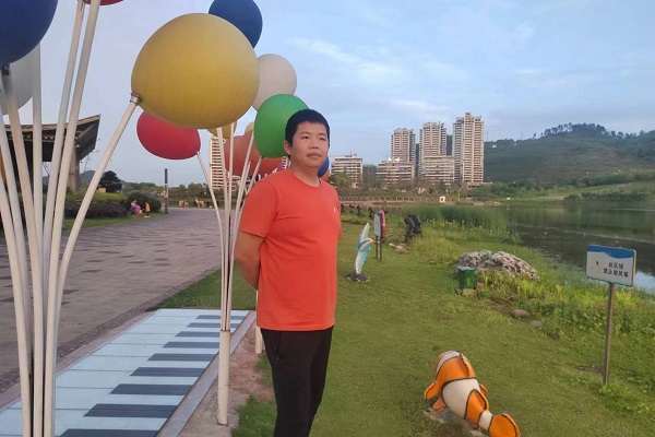 于雷1.jpg 于雷1.jpg
